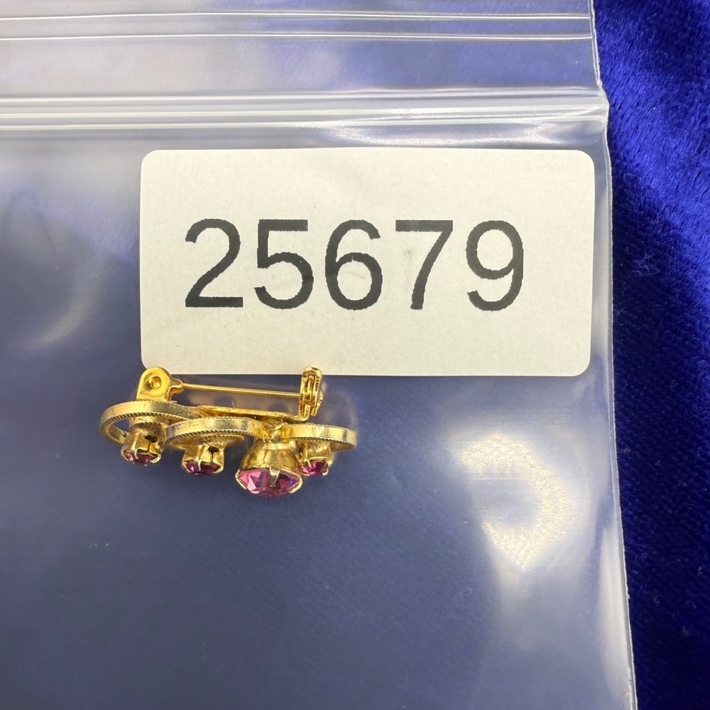 Vintage Rhinestone Brooch Gold Tone Pink Dainty Delicate - Picture 9 of 9